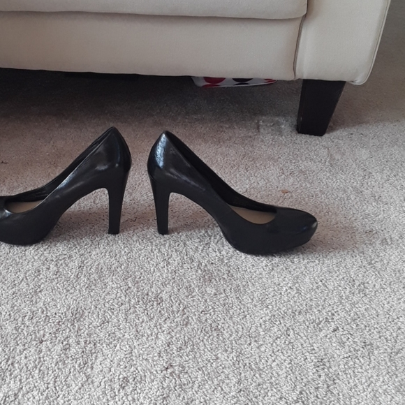 🌻Franco Sarto black heels size 7 - Picture 2 of 5